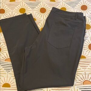 Stylish Gray Golf/Athletic Pants